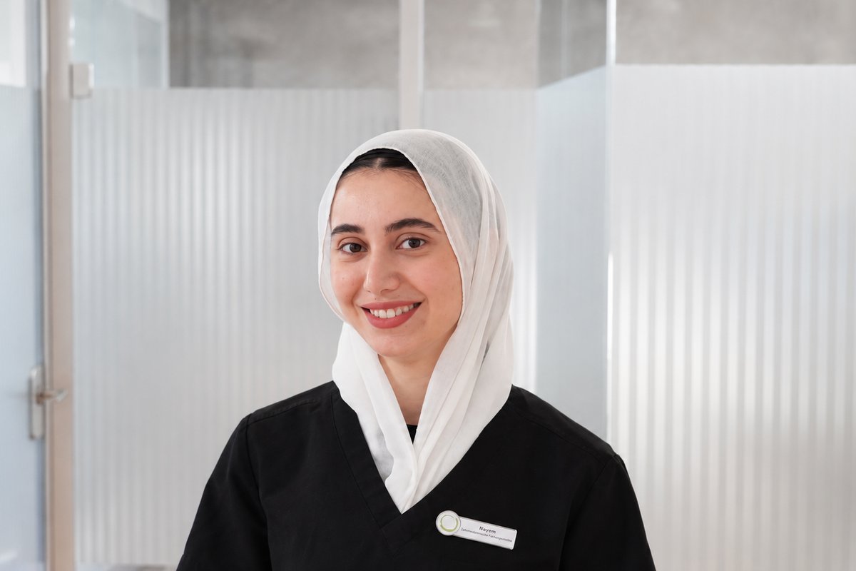 Maryam, Zahnmedizinische Fachangestellte in der Zahnarztpraxis Feuerlandhöfe Berlin-Mitte